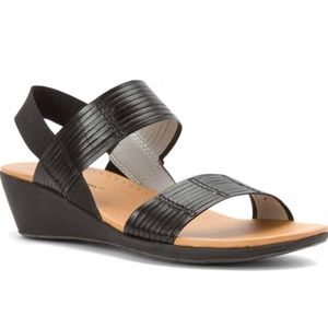 🔥🆕🔥BARE TRAPS Melody sandals